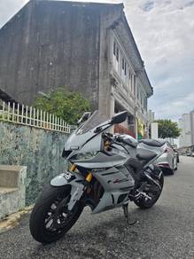 Yamaha R25