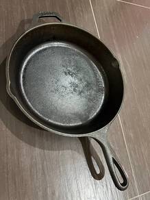 Lodge Cast Iron Skillet (10.25")