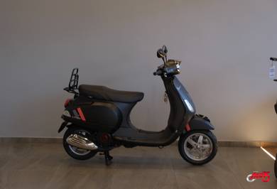 Vespa LX 150