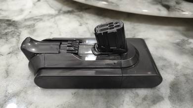 × 2 Original New Dyson V12 Vacuum Battery