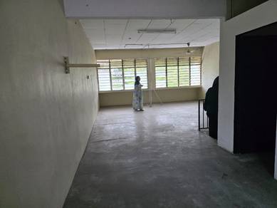 Shop lot For Sale in Lunas,KDH