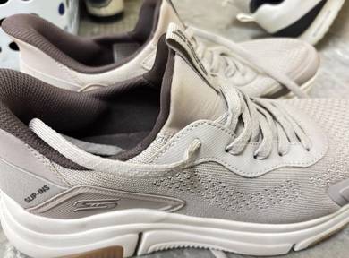Skechers Men Shoes