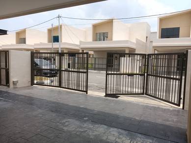 Bungalow House For Sale in Lunas,KDH