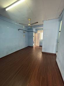 Flat For Sale in Larkin Perdana