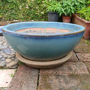 Pasu Bunga dan Piring Garden Vase with Plate 花盆