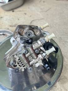 Supply pump model komatsu pc200-8 untuk di jual