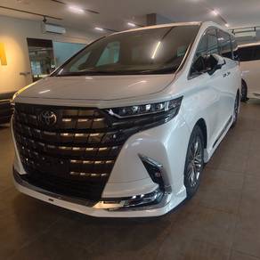 Toyota Alphard Z in Damansara Kim, SGR