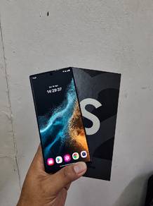 Samsung S22 Ultra 5G 12/256gb
Body cantik mcm Baru
