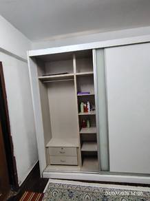 Kabinet Baju Sliding Door Besar (2 Pintu) – Custom