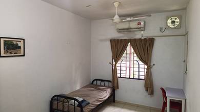 Room in Jerantut, PHG
