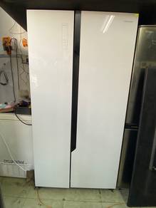 hisense double door peti sejuk almari