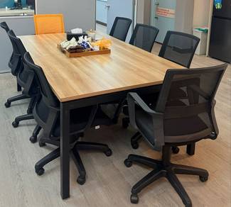 Meeting Table / Conference Table