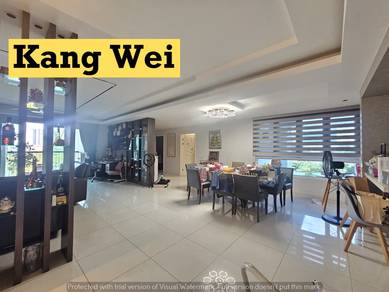 Condominium For Sale in Platino
