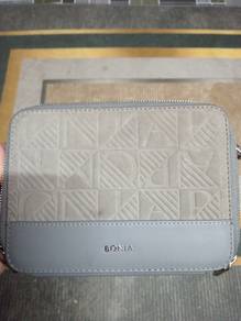 Sling Bag BONIA untuk dijual.