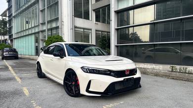 Honda Civic TYPE R in Desa Petaling, KUL