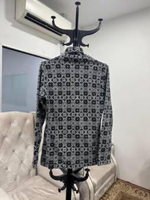 Geometric Print Turtle Neck Long Sleeve Top