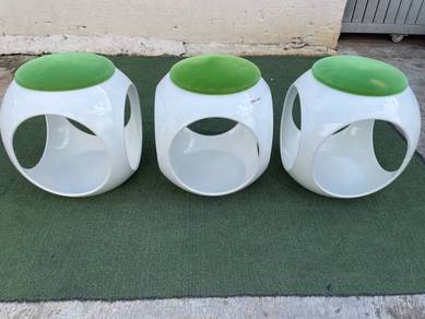 YC23C1 Bangku Bulat Desinger Stool Flat Base Green