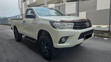 Toyota Hilux SINGLE CAB in Seri Kembangan, SGR