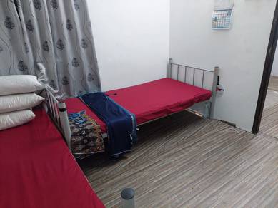 Room in Seri Kembangan, SGR