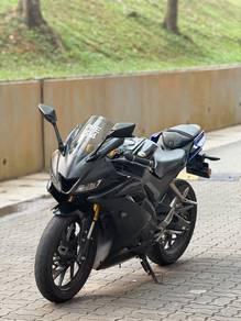 Yamaha R15