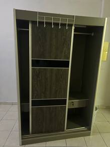 almari sec hand