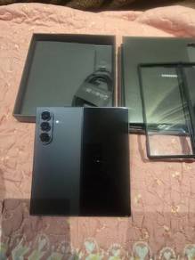Fold 7 12/256gb full set under waranty samsung