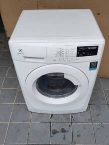 Electrotlux front load washer 7kg lightly used