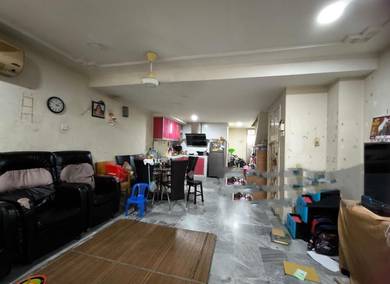 Townhouse Condo For Sale in Polo Park