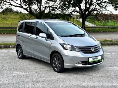 Honda Freed S in Bukit Jalil, KUL