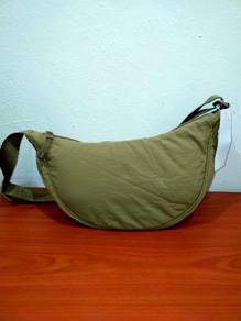 Uniqlo Banana Sling Bag-Beige 