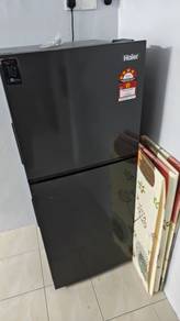 mesin basuh dan peti sejuk