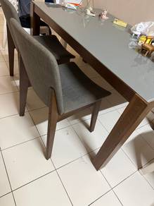 1 Table 2 chairs