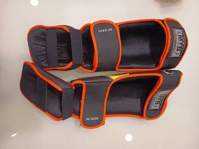 MTB Black M | Youth Muay Thai & MMA Shin Guards