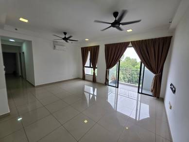 Condominium For Rent in M Vista