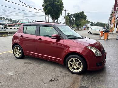 Suzuki Swift PREMIER in Tanjong Karang, SGR