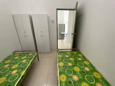 Room in Bedong, KDH