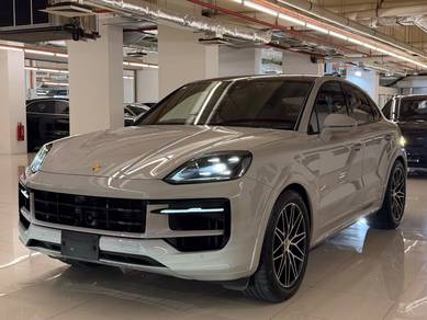 2024 Porsche Cayenne BASE