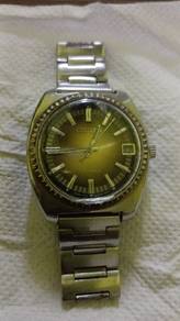 Ingin melepaskan jam vintage kesayangan mur² 