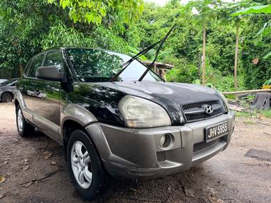 2004 Hyundai Tucson 2WD