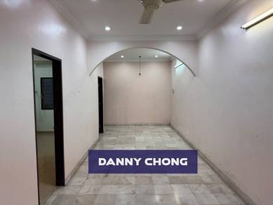 1-storey Terraced House For Sale in Jelutong,PNG