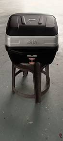 Givi Box