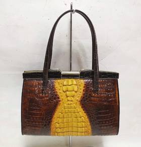Vintage high quality crocodile skin handbag, fully