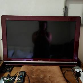 Sharp 32inch lcd tv (Red frame) 
