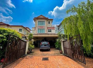 Zero-Lot Bungalow For Sale in Seri Kembangan,SGR