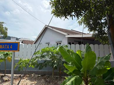 Terraced House For Sale in Gerik,PRK