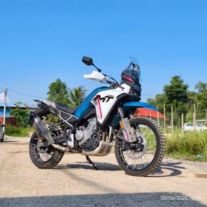 CFMOTO 450MT
