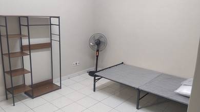 Room in Bukit Beruntung, SGR