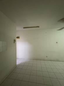 Apartment For Rent in Vista Pinggiran