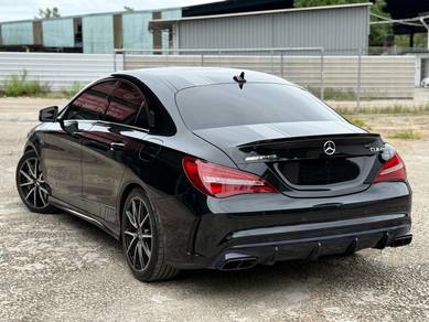 Mercedes Benz CLA45 45 AMG 4MATIC (CBU) in Kulai, JHR