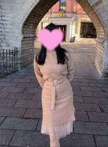 women knit autumn dress with belt